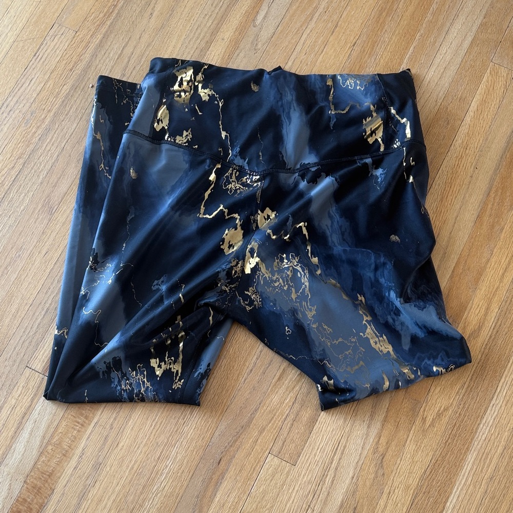 Old Navy Black Leggings with Gold Marble Print - Picture 4 of 4